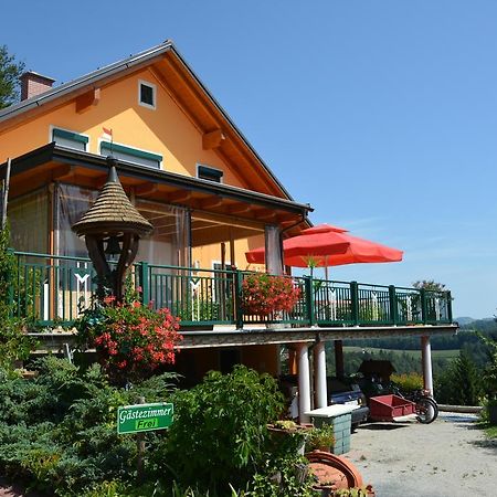 Appartement Gaestehaus Schmid à Sankt Johann im Saggautal Extérieur photo